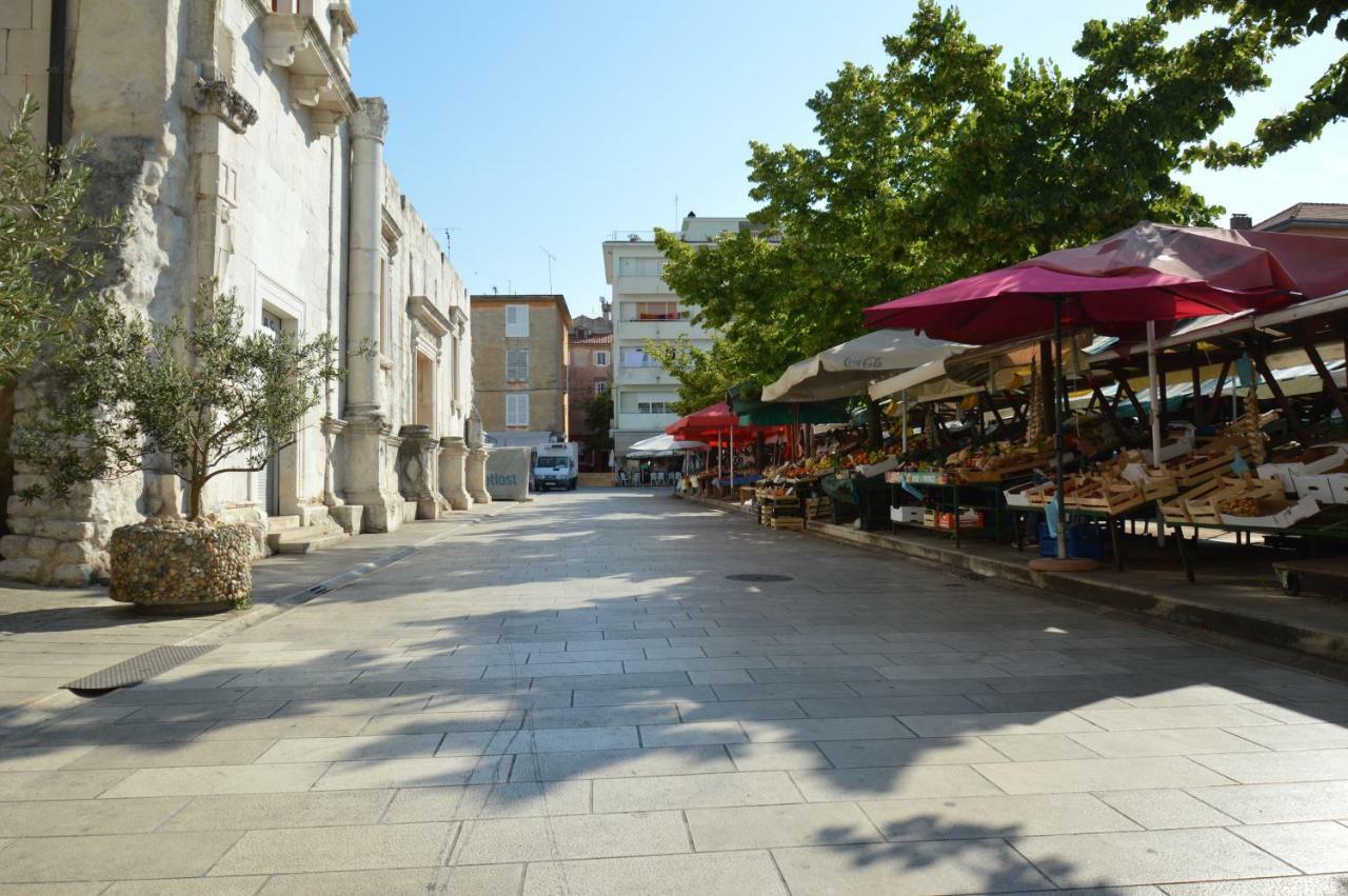 Apartments Silvia Zadar Exteriör bild